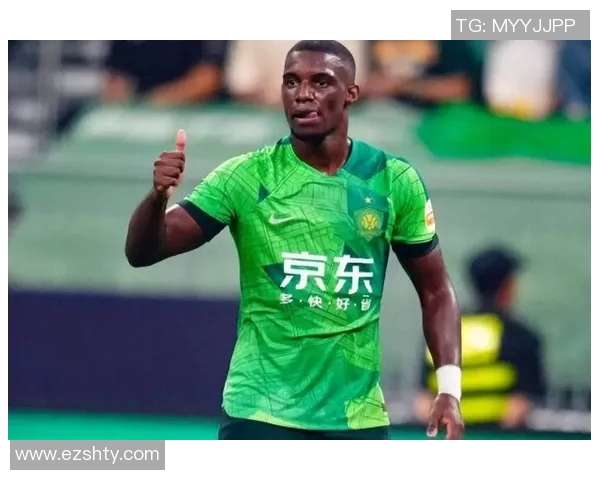 足球明星是否已抵达北京引发球迷热议与期待